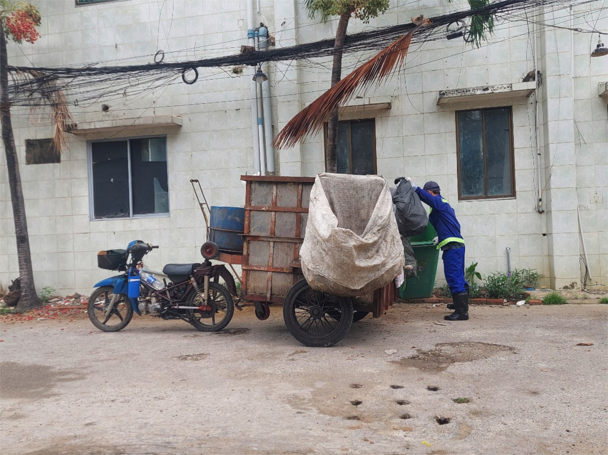 Nhiều điểm nghẽn trong xử lý rác thải ở TP. Hồ Chí Minh (03/7/2022)